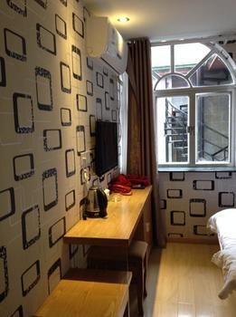 Lushang Tianjie Quick Hotel Csiucsiang Kültér fotó
